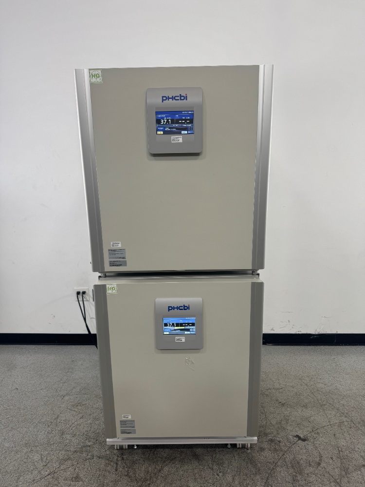 Image of PHCBI Doublestack CO2 Incubator